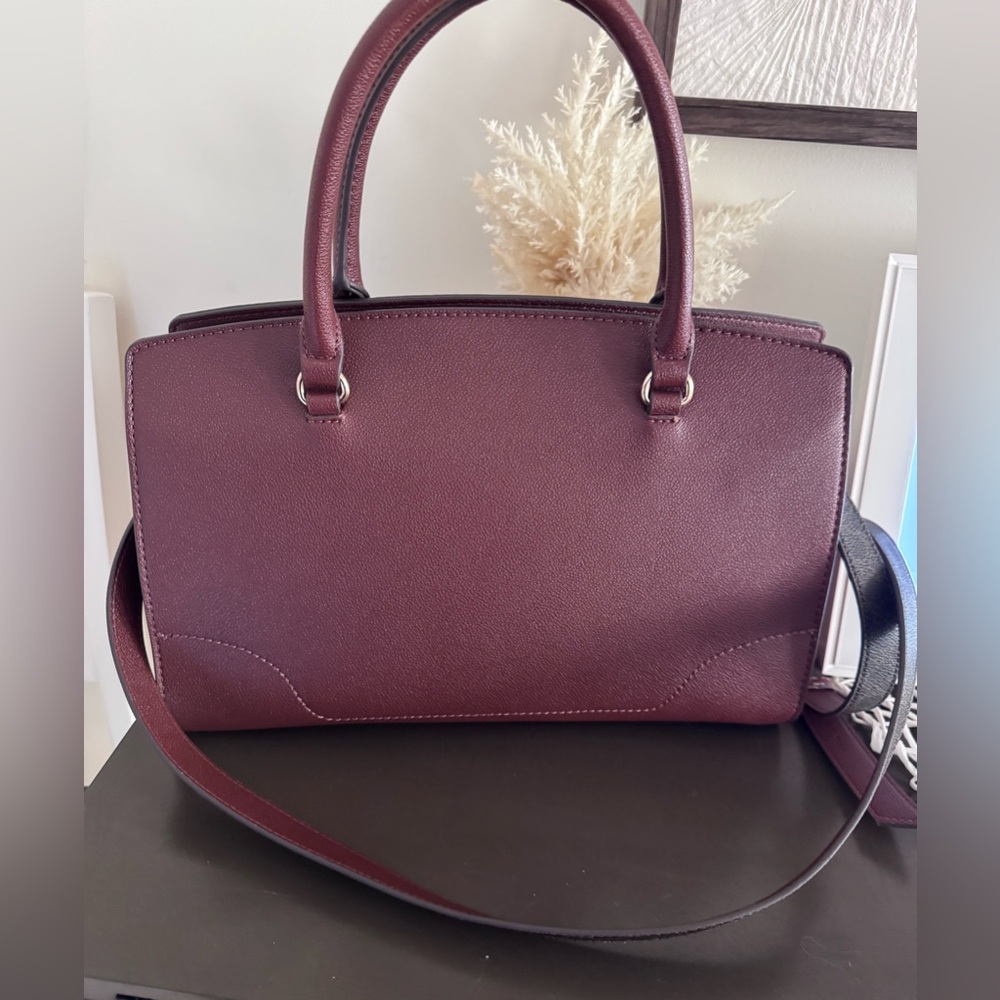 NINE WEST BROWN PURSE. NWOT - Picture 4 of 9